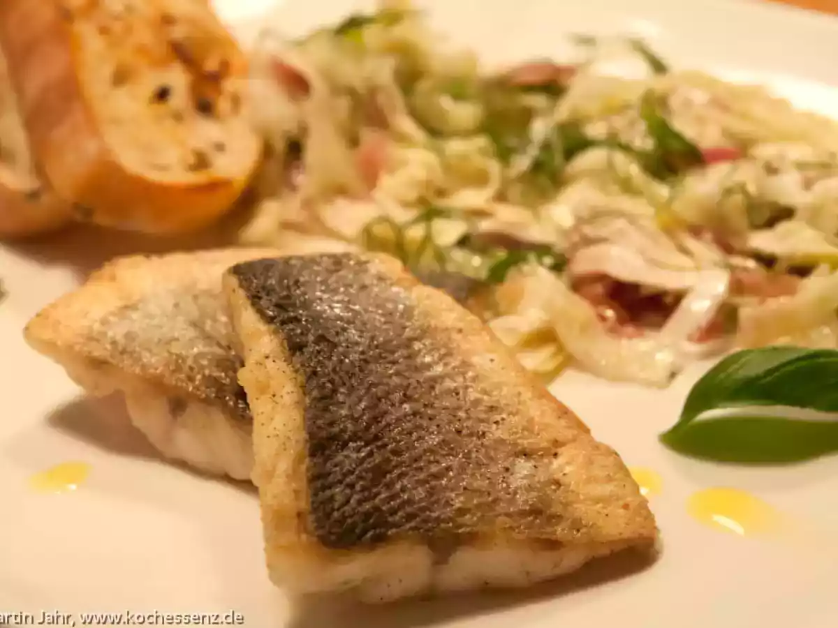 Wolfsbarschfilet mit Fenchelsalat