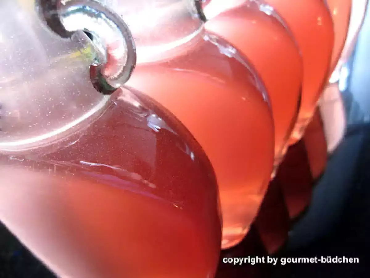 Wünsch-Dir-was-Service eingerichtet, fange mal mit Rhabarbersirup an