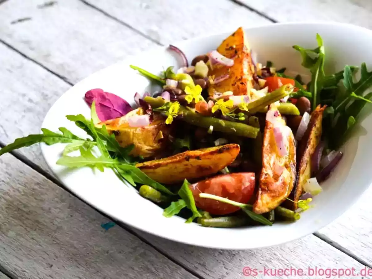 Würziger Kartoffelsalat mit Bohnen