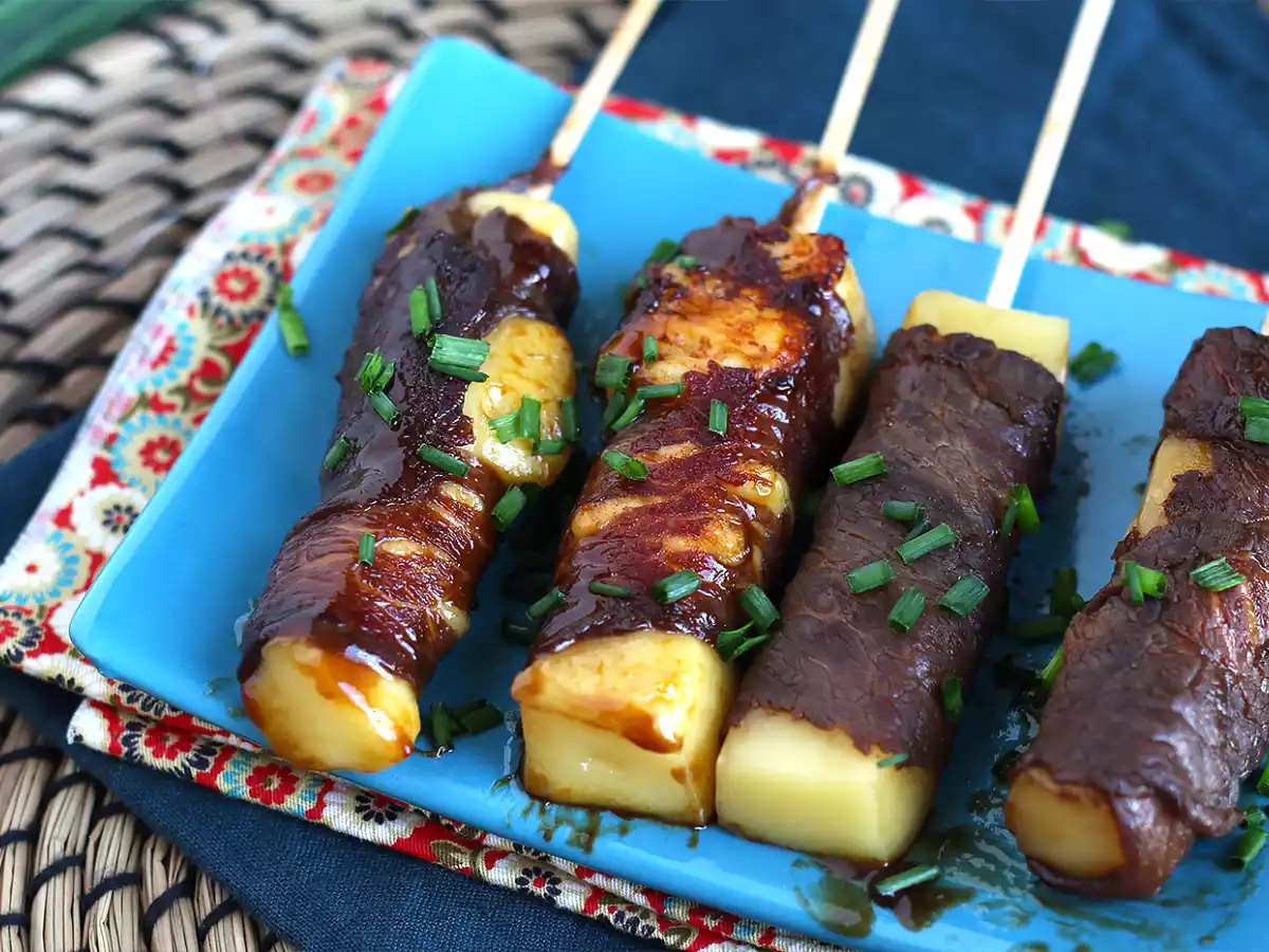 Yakitori-Rindfleischspieße mit Käse