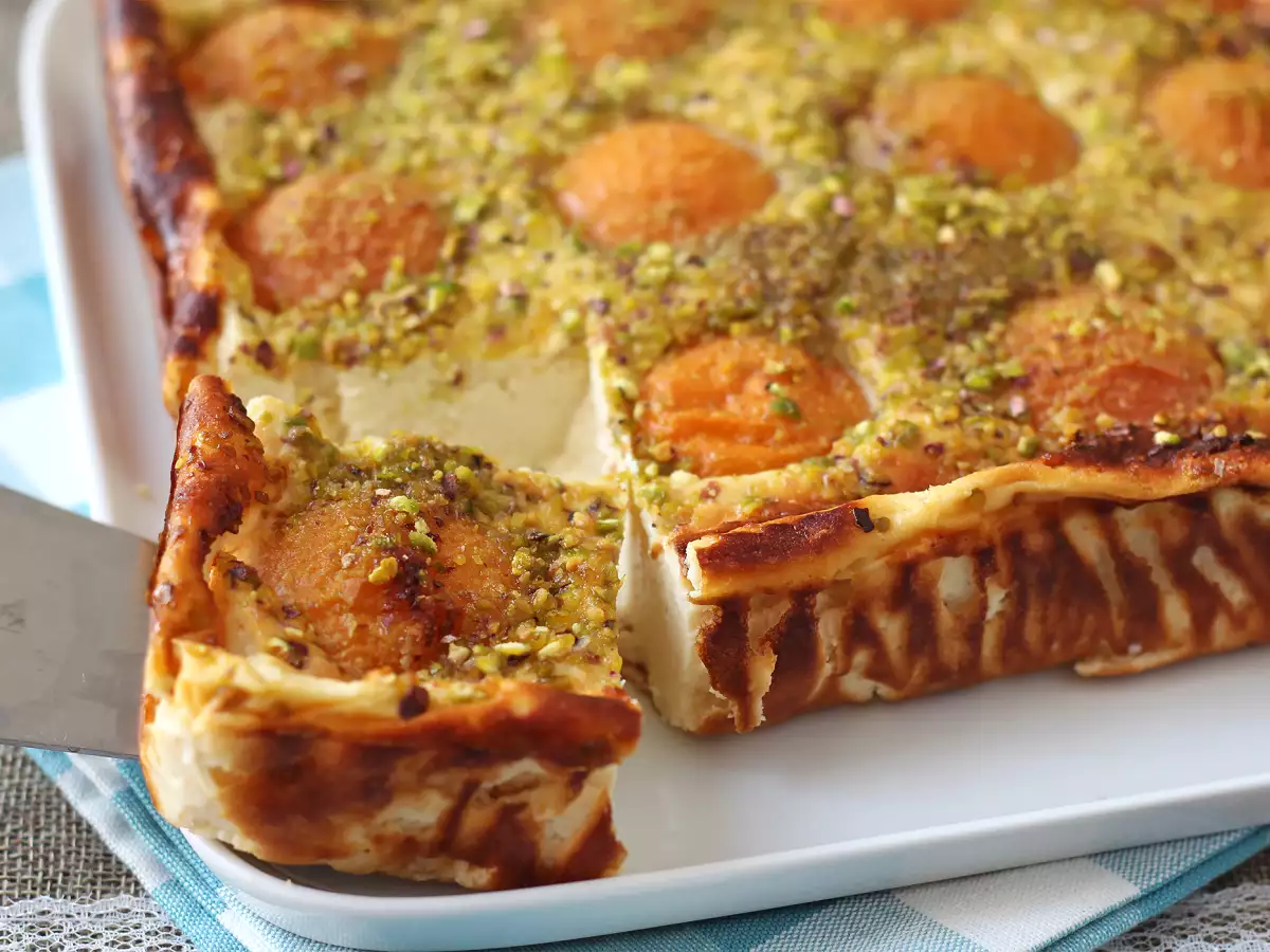 Zart schmelzender Aprikosen-Käsekuchen - foto 2