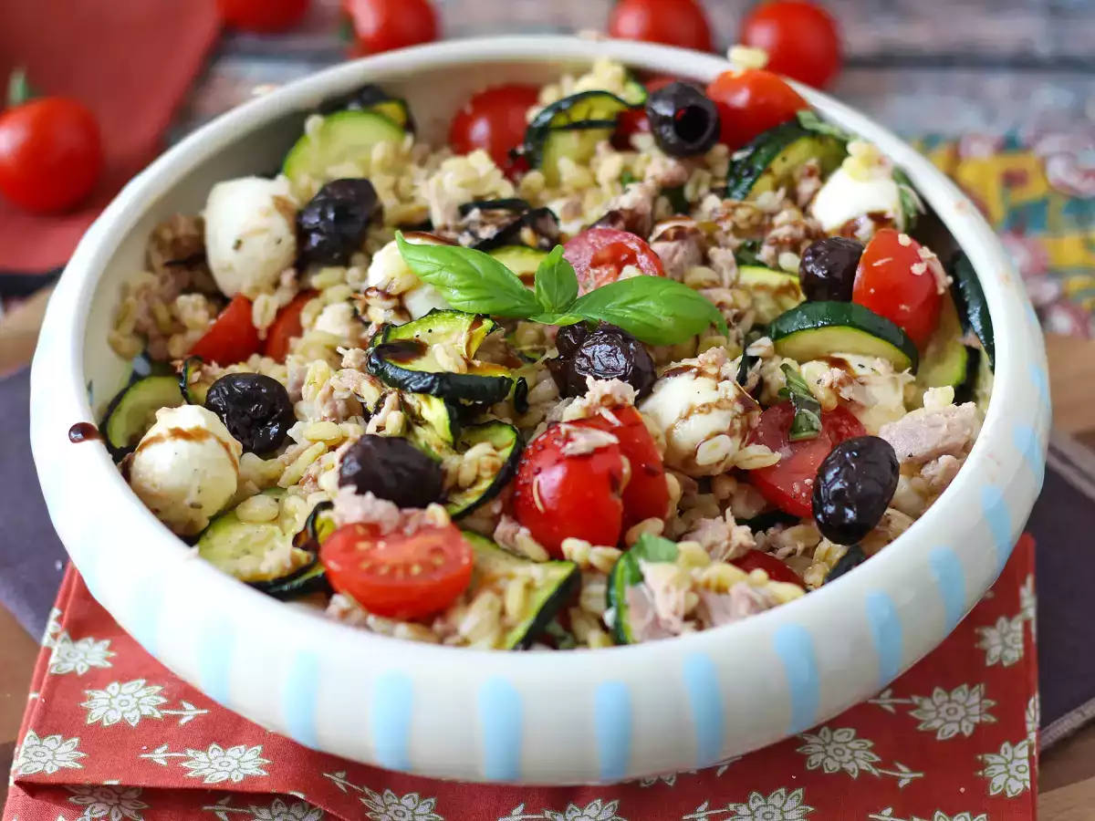 Zartweizensalat mit Thunfisch und Mozzarella : schnell und sommerlich - foto 2