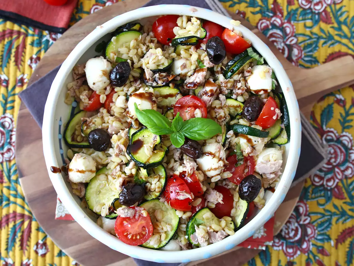 Zartweizensalat mit Thunfisch und Mozzarella : schnell und sommerlich - foto 4