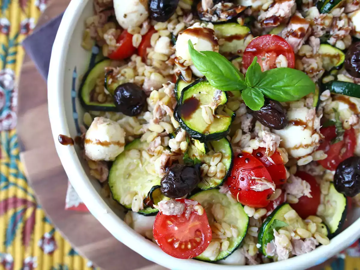 Zartweizensalat mit Thunfisch und Mozzarella : schnell und sommerlich - foto 5