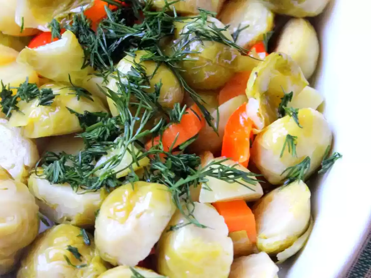 Zeytinyağlı Brüksel Lahanası / Rosenkohl in Olivenöl