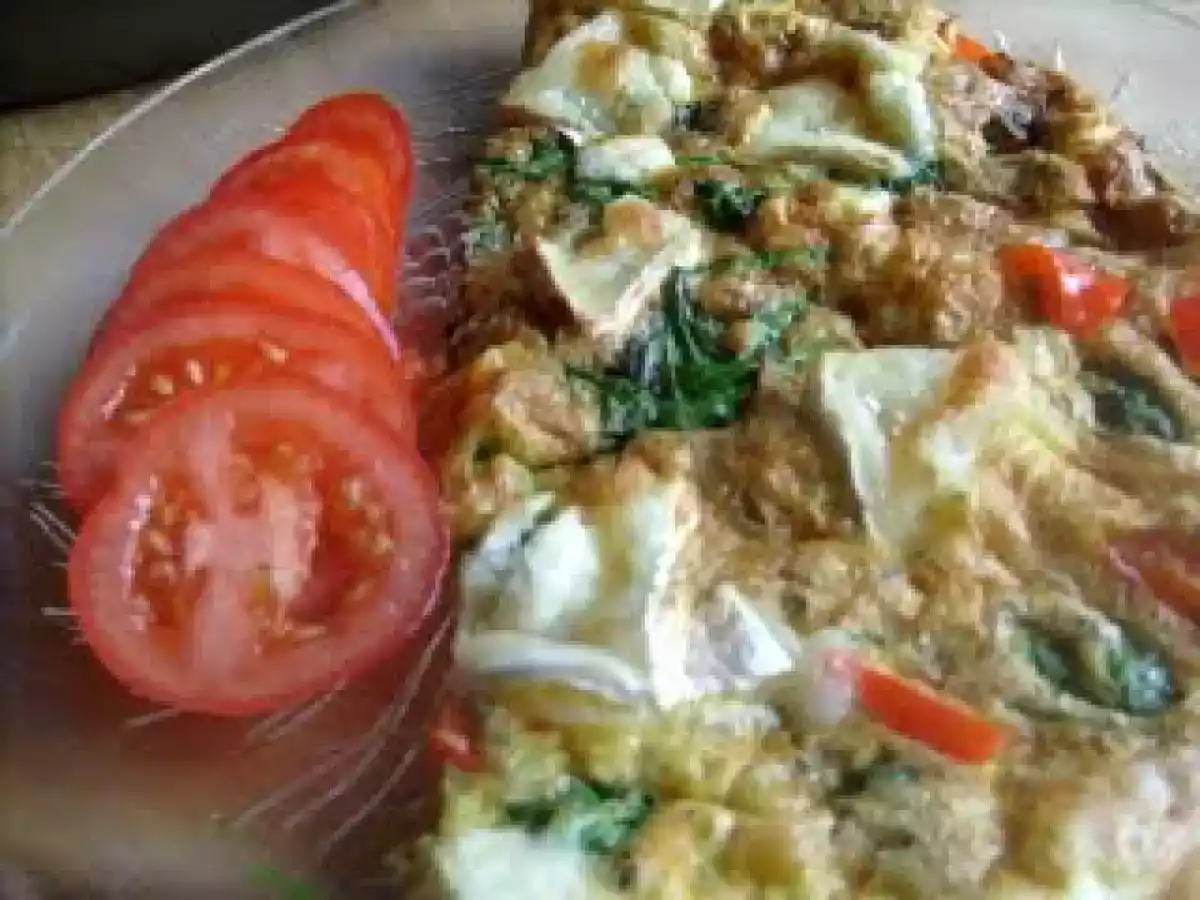 Ziegenkäsefritata mit Spinat und Paprika