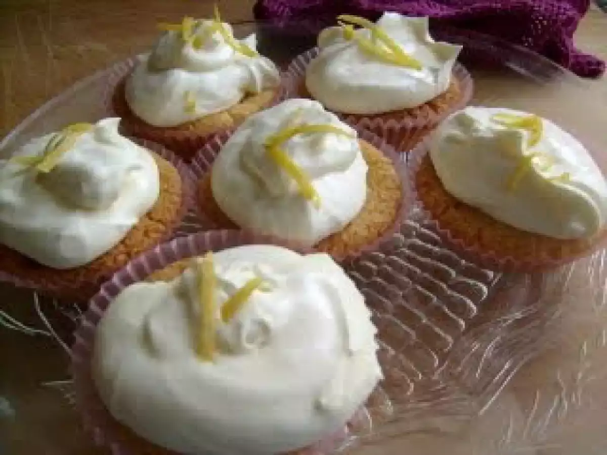 Zitronige Polentatörtchen