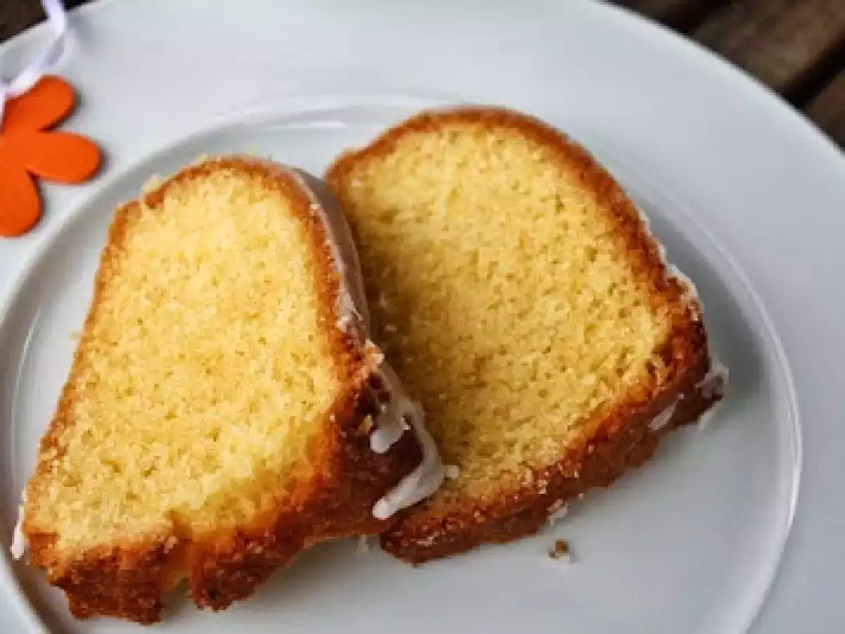 Zitroniger Sandkuchen