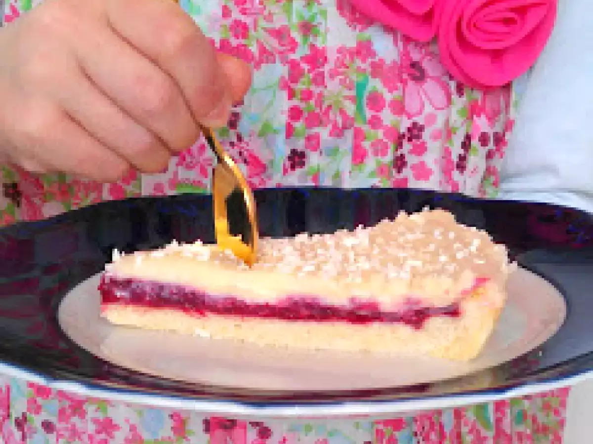 Zu Ostern gabs bei uns, weiße Trüffeltarte mit Himbeeren