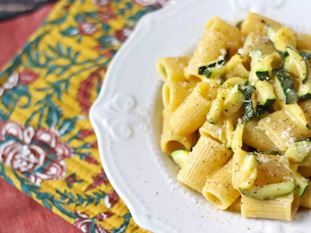 Zucchini-Carbonara: das leicht zu machende vegetarische Rezept - foto 6