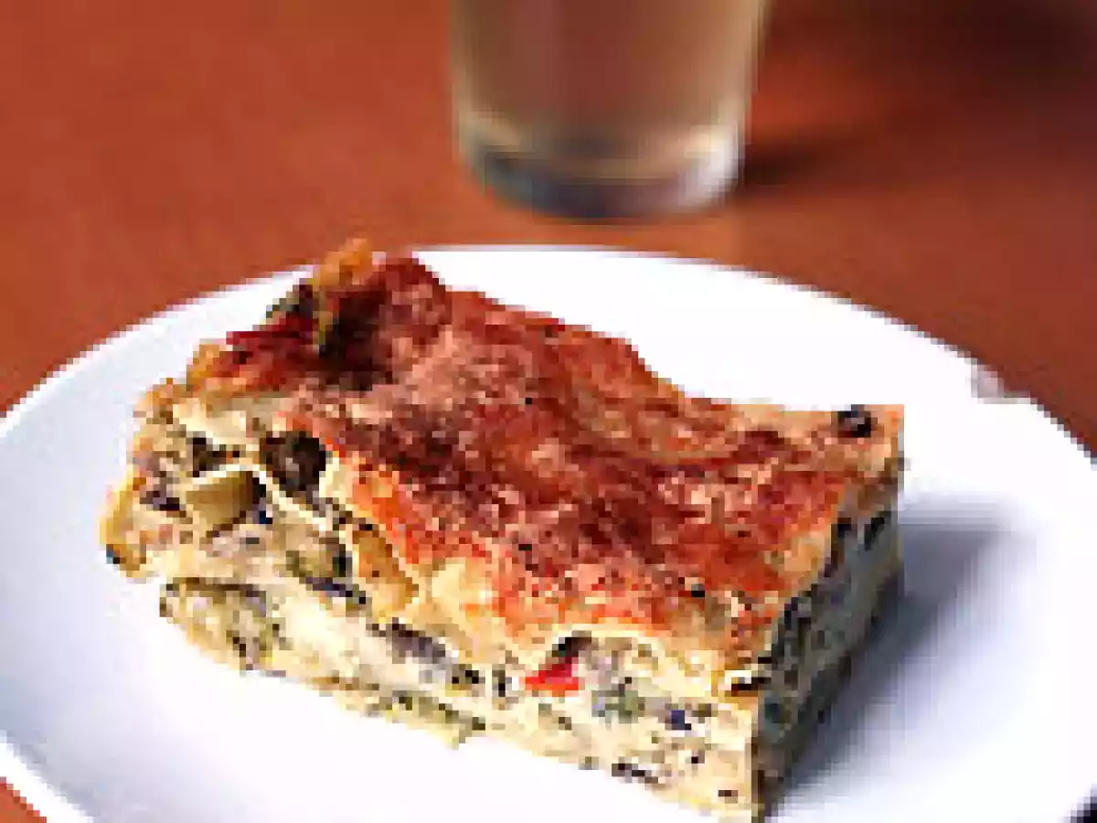 Zucchini-champignons-lasagne mit viel käse