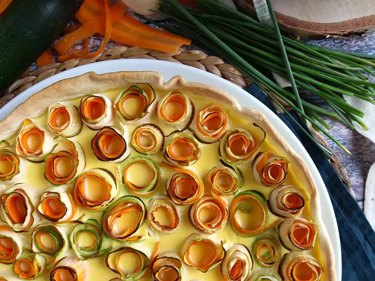 Zucchini-Karotten-Quiche in Rosenform - foto 5