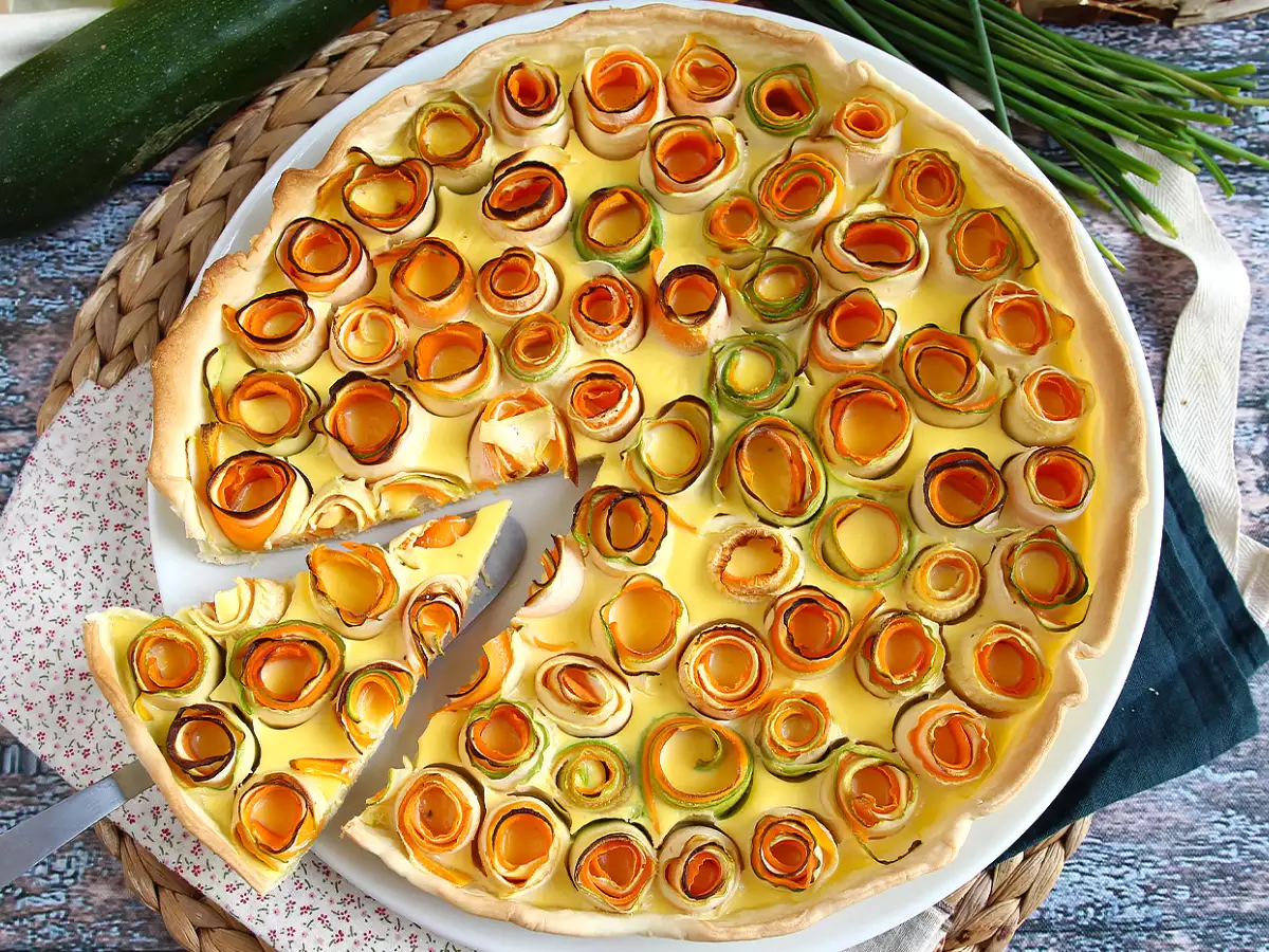 Zucchini-Karotten-Quiche in Rosenform - foto 6