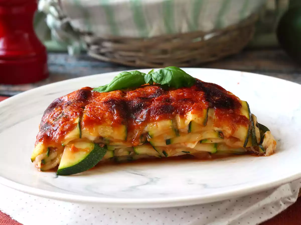 Zucchini Parmigiana aus der Fritteuse: schnell, leicht und knusprig - foto 3
