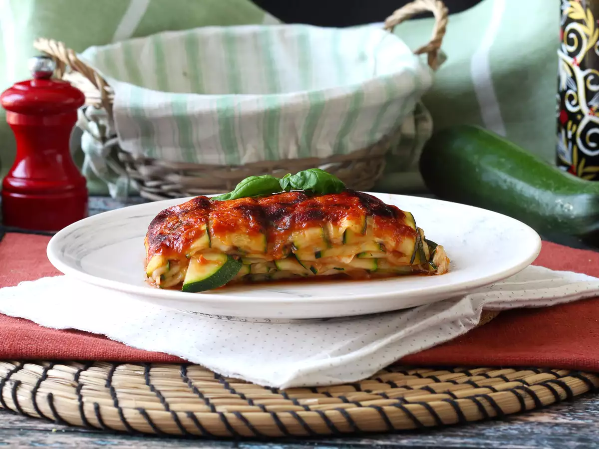 Zucchini-Parmigiana aus der Heißluftfritteuse: schnell, leicht und knusprig - foto 2