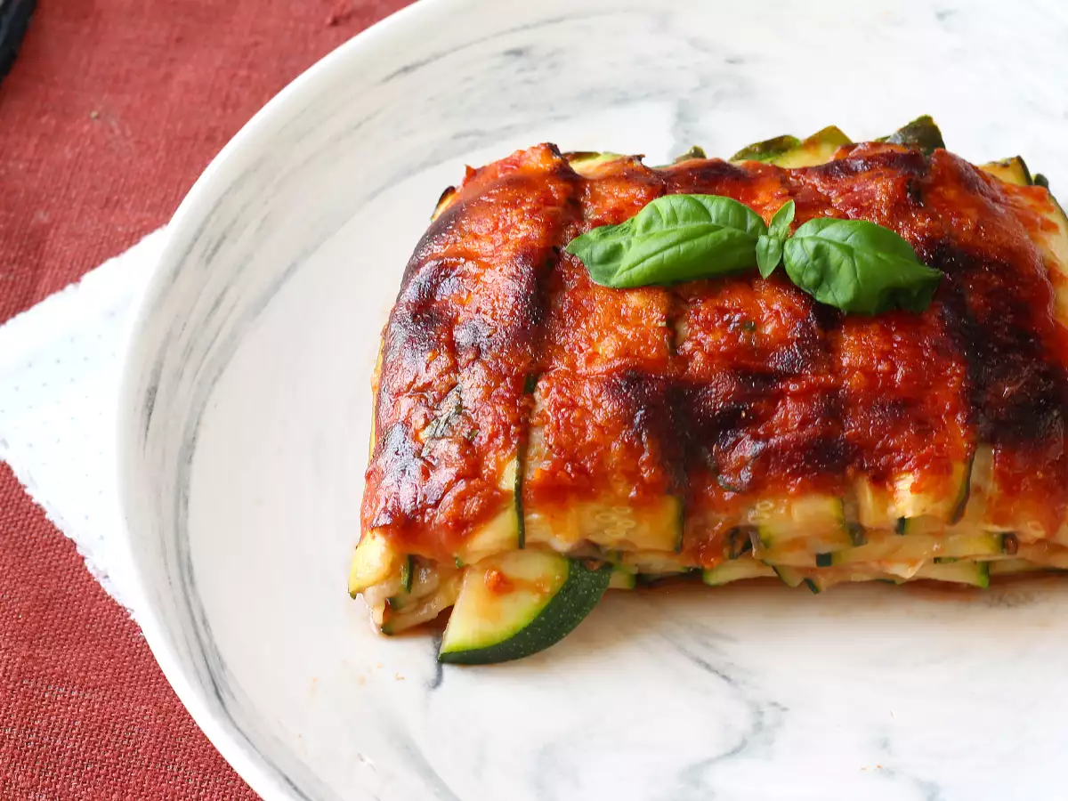 Zucchini-Parmigiana aus der Heißluftfritteuse: schnell, leicht und knusprig - foto 5