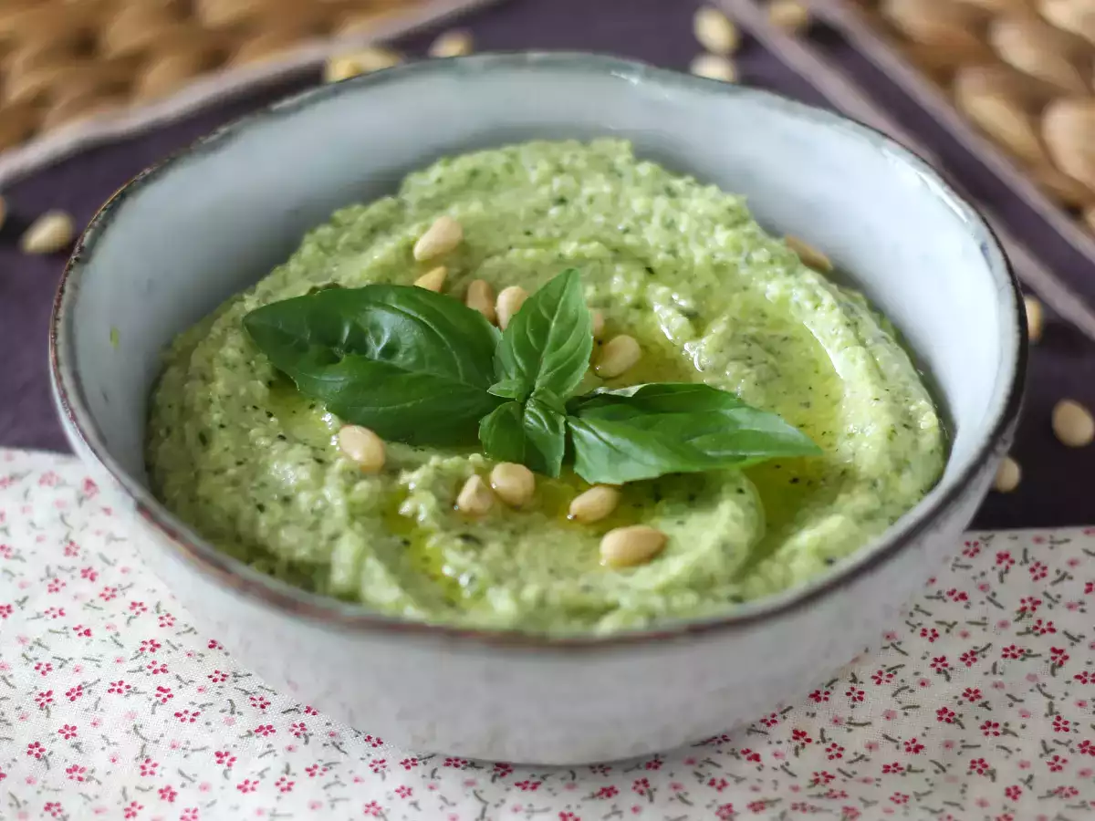 Zucchini-Pesto: schnelles und leckeres Rezept ohne Kochen - foto 4