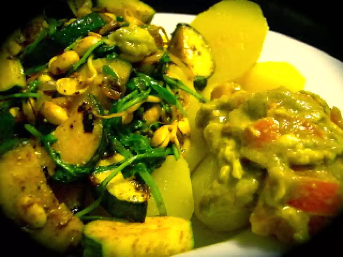 Zucchini-Rucola Gemüse mit Sojasprossen
