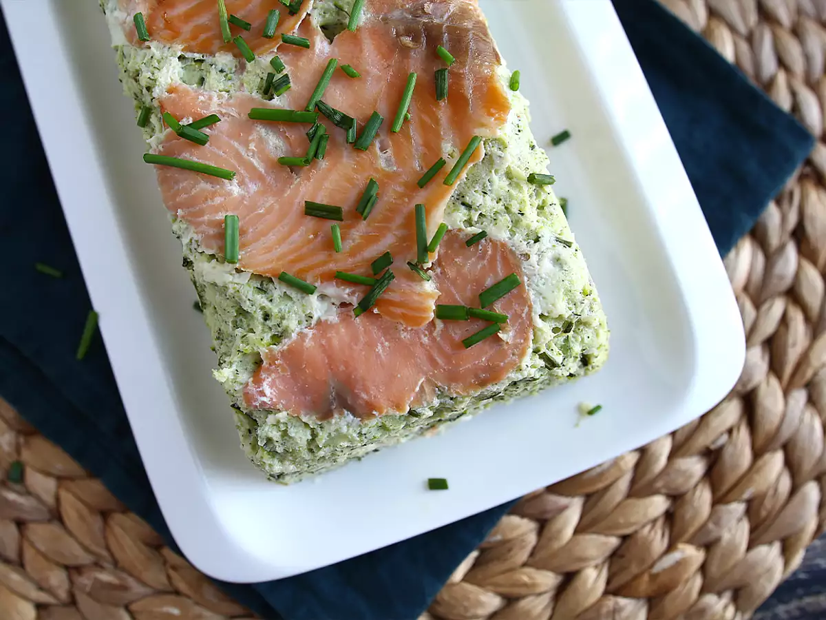 Zucchini-Terrine mit Räucherlachs
