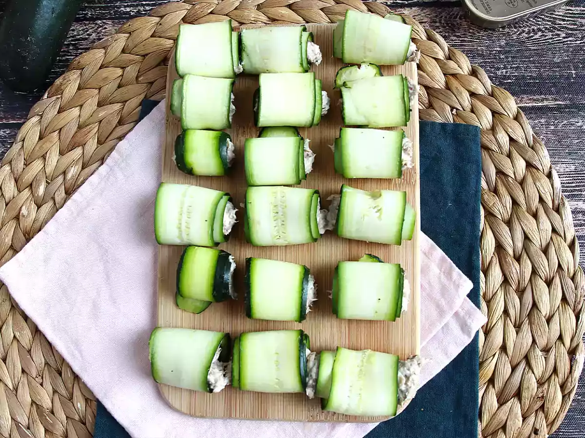 Zucchiniröllchen mit Sardinen
