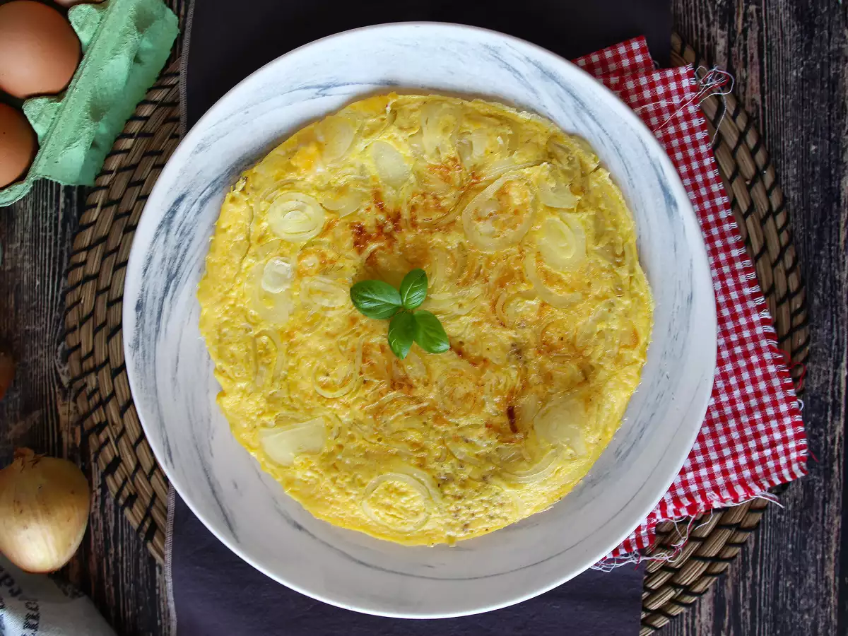 Zwiebel-Frittata: ein leckeres und ganz einfaches Rezept - foto 3